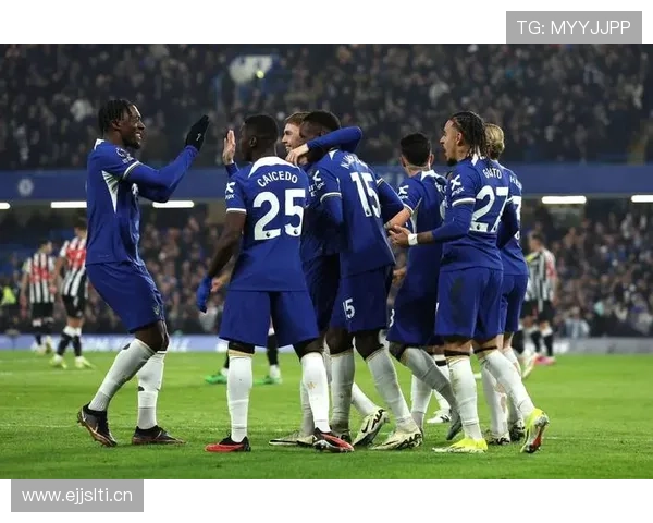 切尔西防线屡遭打穿,整体站位混乱成主要症结 切尔西防线屡遭打穿,整体站位混乱成主要症结