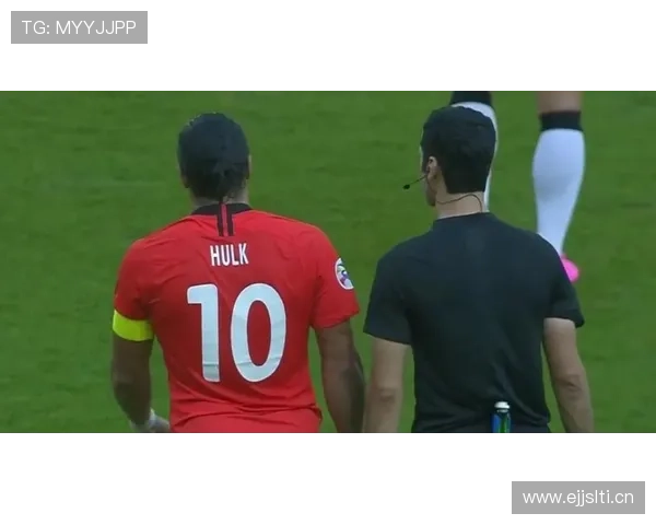 为什么看似明显的任意球,裁判却视而不见? 为什么看似明显的任意球,裁判却视而不见?