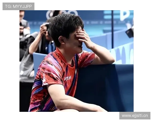 张本智和家冰箱里塞满能量饮料，训练完直接对瓶吹